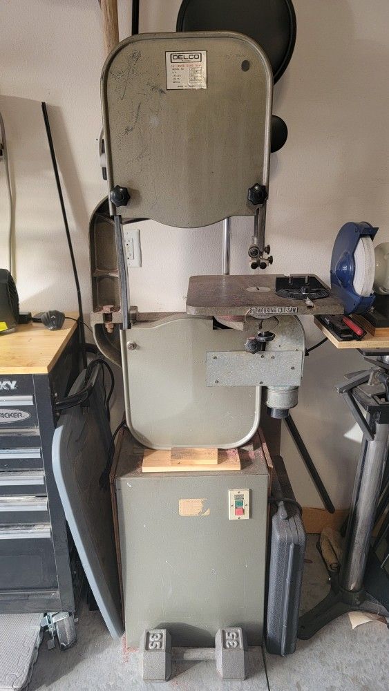 Standing 14" Bandsaw
