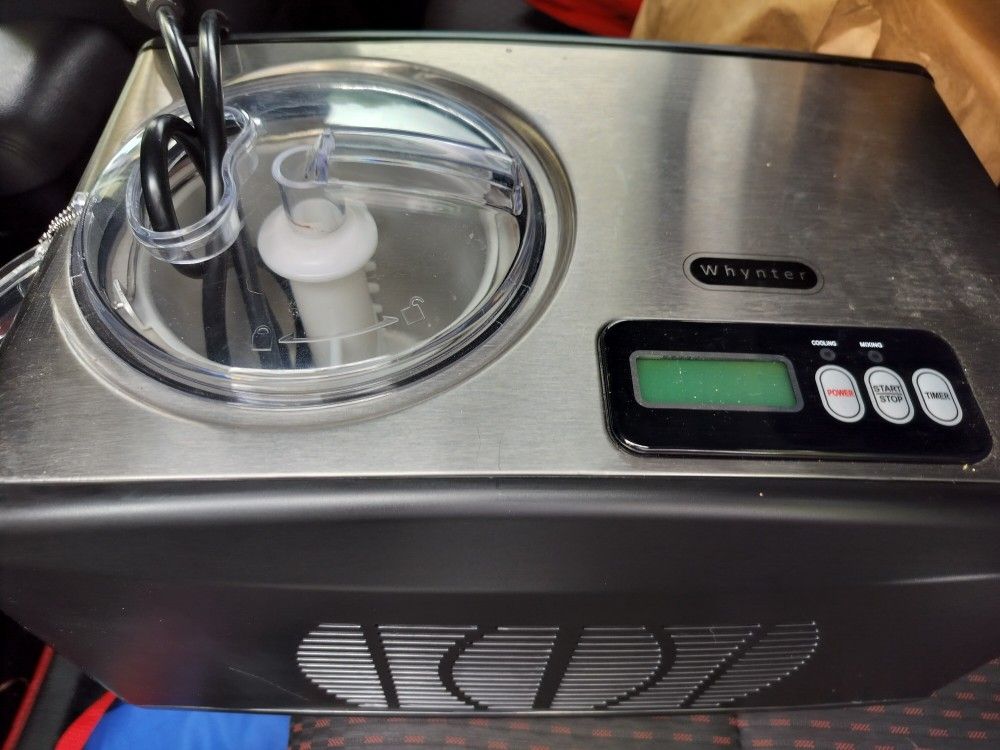 Ice Cream Maker 