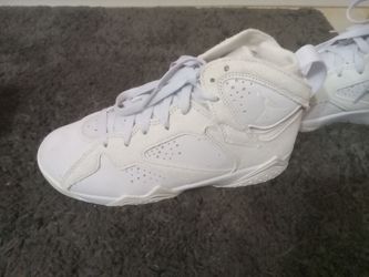 Size 5.5 women Jordan's