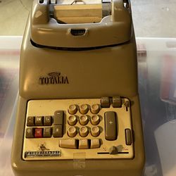 Antique LAGOMARSINO Totalia Model 8381 Mechanical Adding Machine