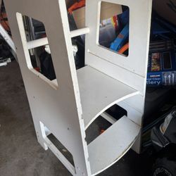 Toddler Kitchen Step Ladder 
