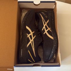 ASICS GEL-DS TRAINER 25 Size 7.5 Women’s 