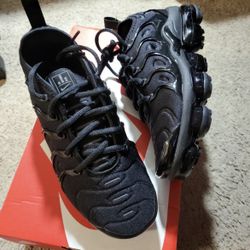 Vapor Max Plus