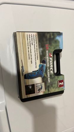 Multifunction driver with flashlight