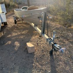 12’ Aluminum Mirror craft Boat with Trailer.