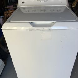 G.E. Deluxe Washer For Repair/Parts