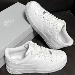 Air Force 1s Size 8.5