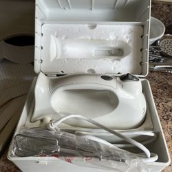 Electric Hand Mixer
