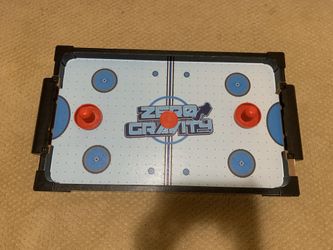 Air hockey table