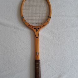 Vintage Coronet Wooden Tennis Racket with Wood Press / Raqueta de Tenis Antigua Coronet con Prensa 