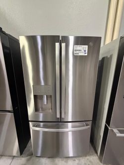 GE GYE21JYMFS 20.6 Cu. Ft. Fingerprint Resistant Counter-Depth French-Door Refrigerator MSRP $2,999