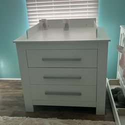  Changing Table 