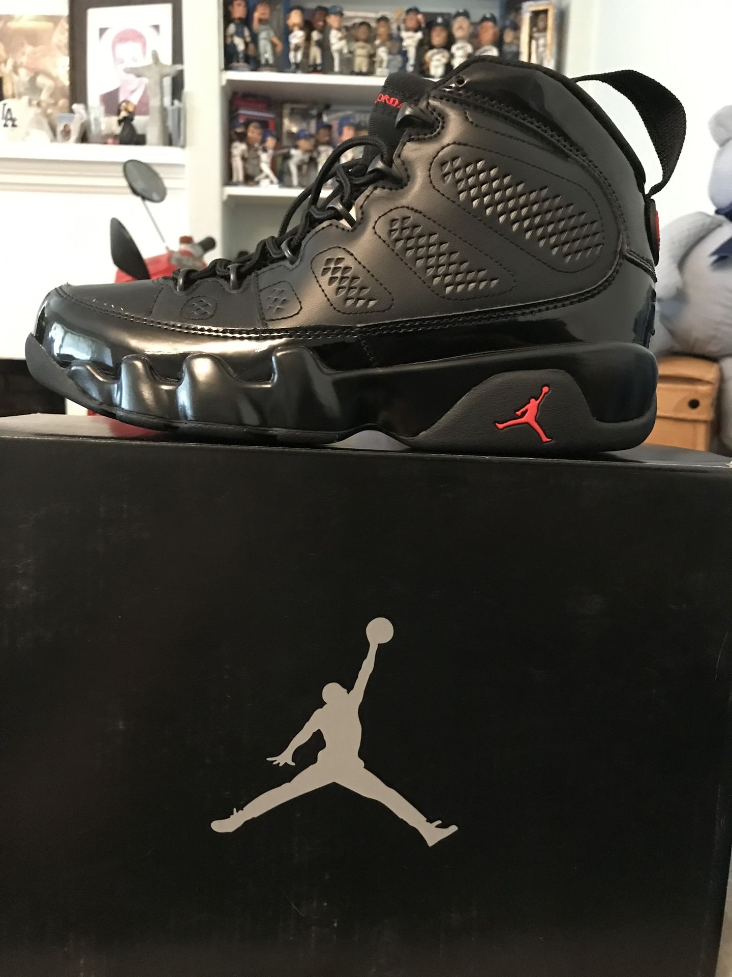 Jordan Retro “ BRED “
