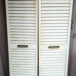 Matching Louvered Pantry Doors