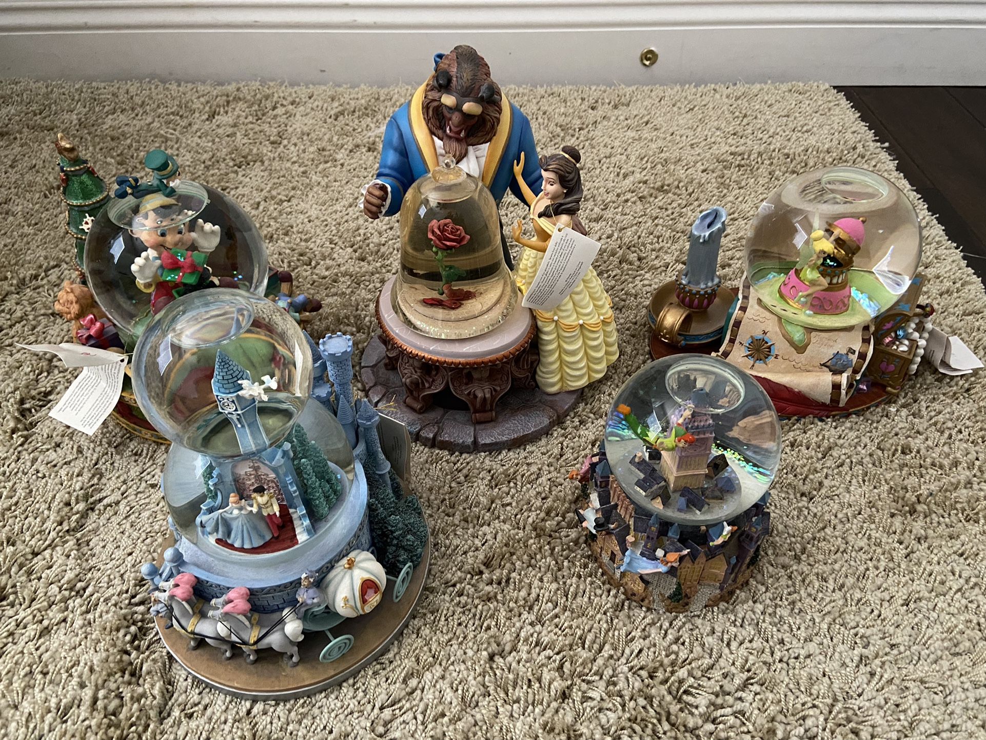 Disney Musical Snow Globes (Beauty & The Beast, Peter Pan, Cinderella, Tinkerbell, Pinocchio)