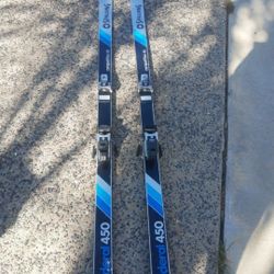 180cm Spalding Sideral 450 Skis With Tyrolia Bindings