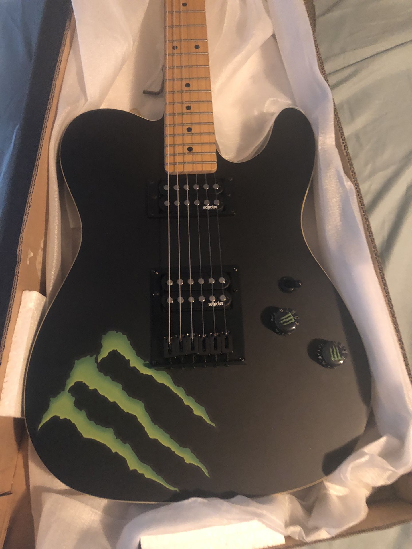 Schecter diamond series Limited Edition Monster energy Telecaster