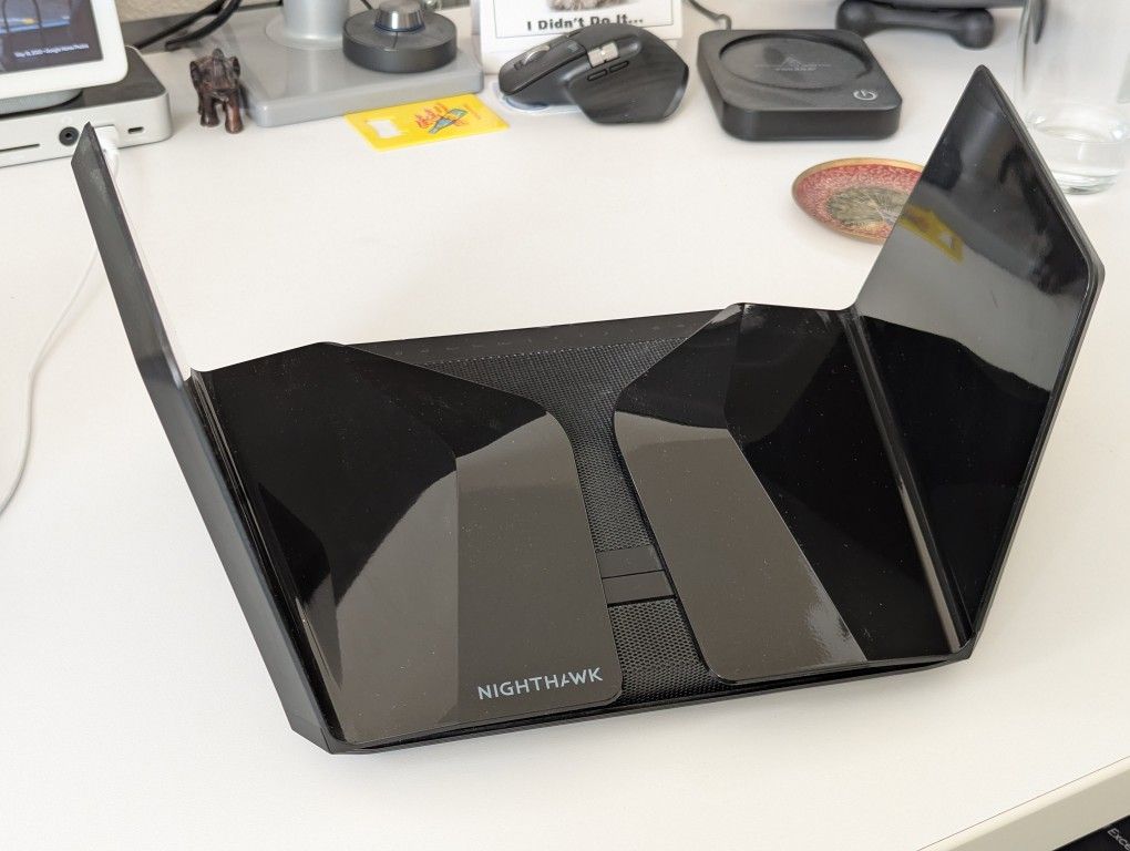 Netgear Nighthawk AXE11000 (RAXE500) Tri-band WiFi 6E Wireless Router