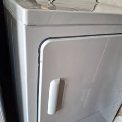 GE Washer and Dryer Like New $400 For Pair