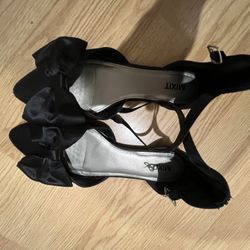 Women’s Bow Flats Size 10