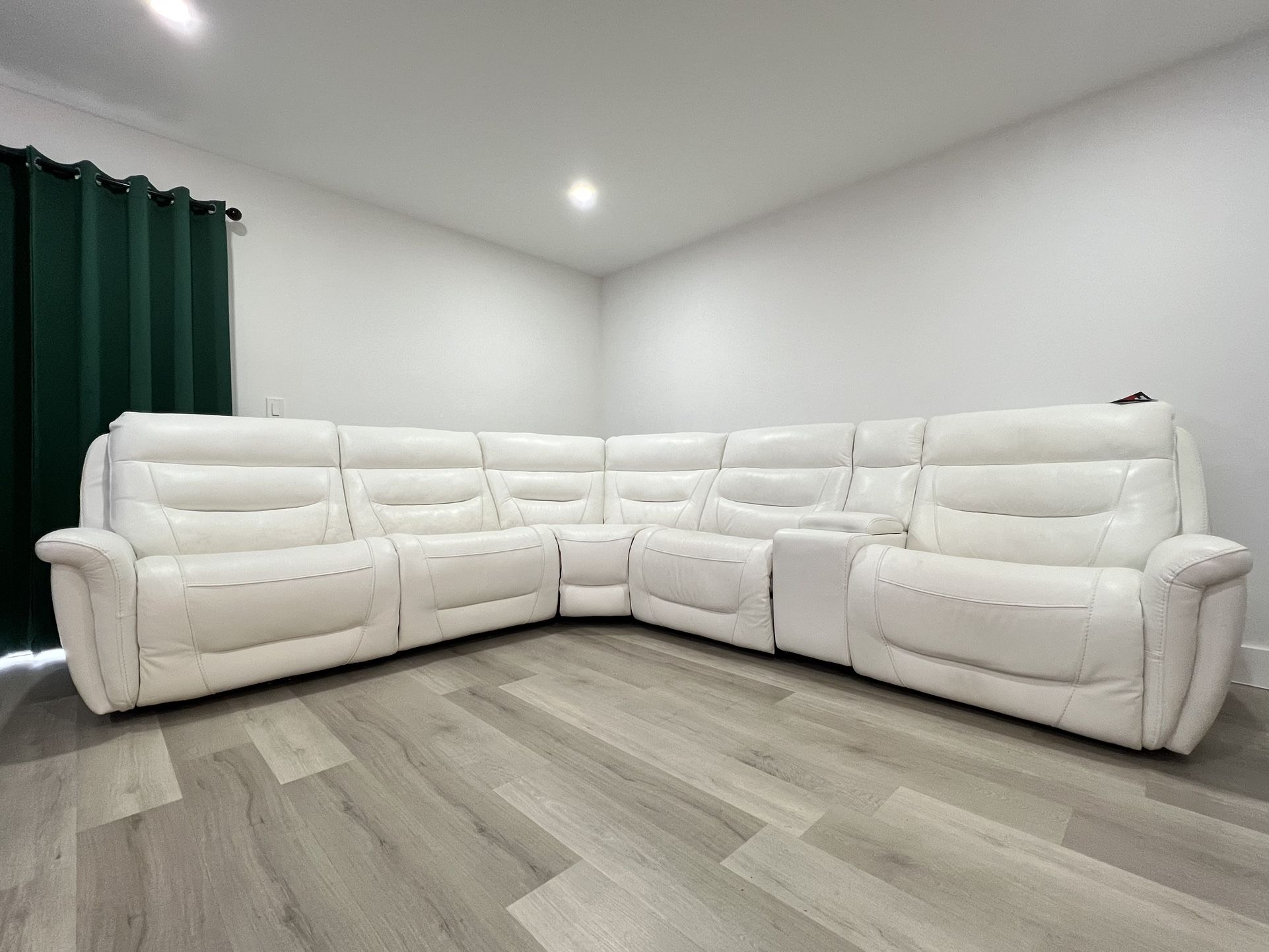 pure leather white recliner sofa in excellent condition $2,000