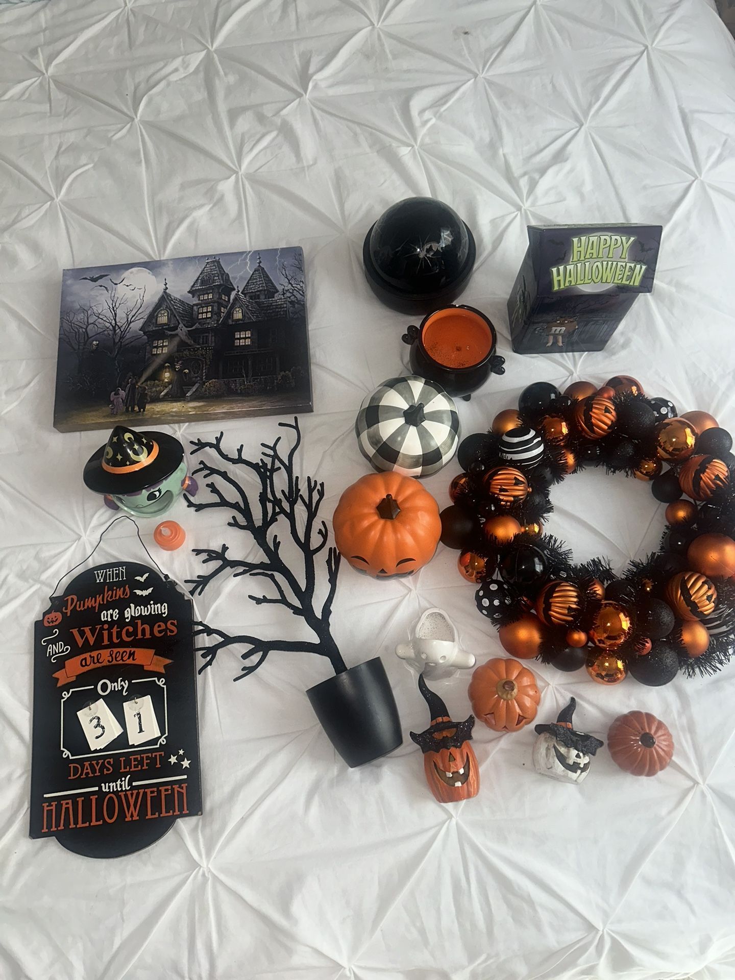 Halloween decorations and wreath
