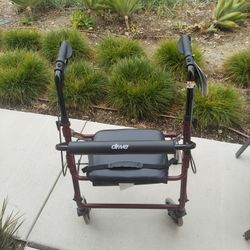 Walker (Rollater). Mobility 