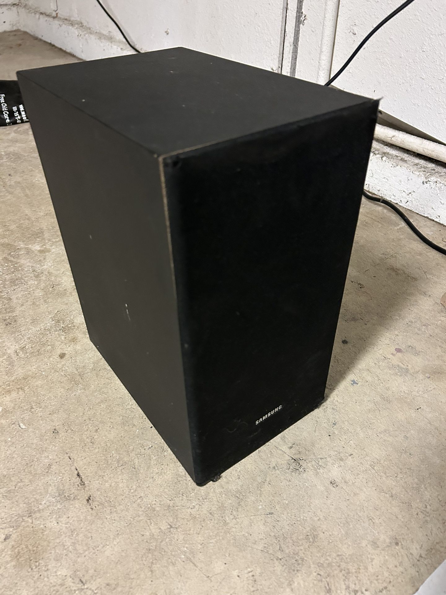 Sound Bar W/ Subwoofer