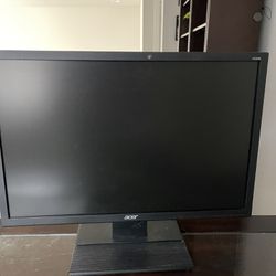 Monitor -Must Go- Works Great