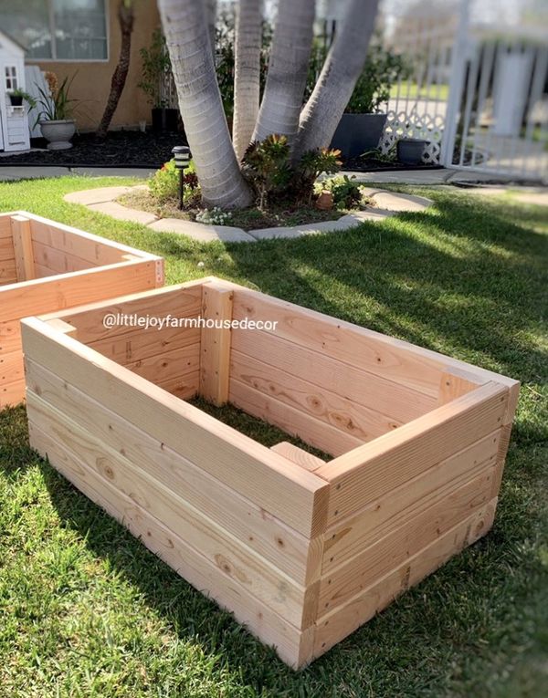 Organic Homegrown Up the Ground Raised Bed/Wood Planter