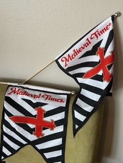 2 medieval times - flags