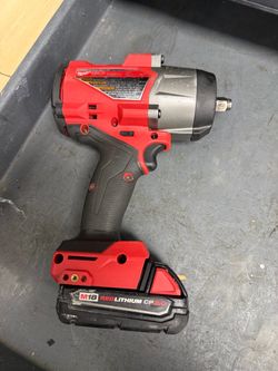 Milwaukee #2967-20- M18 1/2” Split Ring Fuel Brushless High Torque Impact Wrench w/ CP2.0 Battery