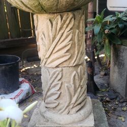 Portuguese fountain with pomp