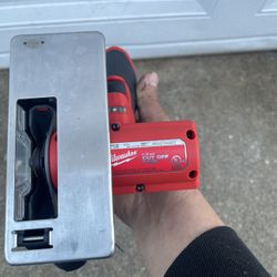 Milwaukee Cut Off Tool