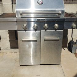 BBQ.  Grill  natural Gas
