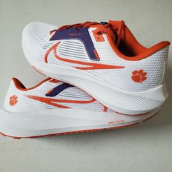 Size 10 Men - Nike Air Zoom Pegasus 40 Clemson Tigers Brand New