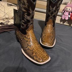 python cow boy boots 