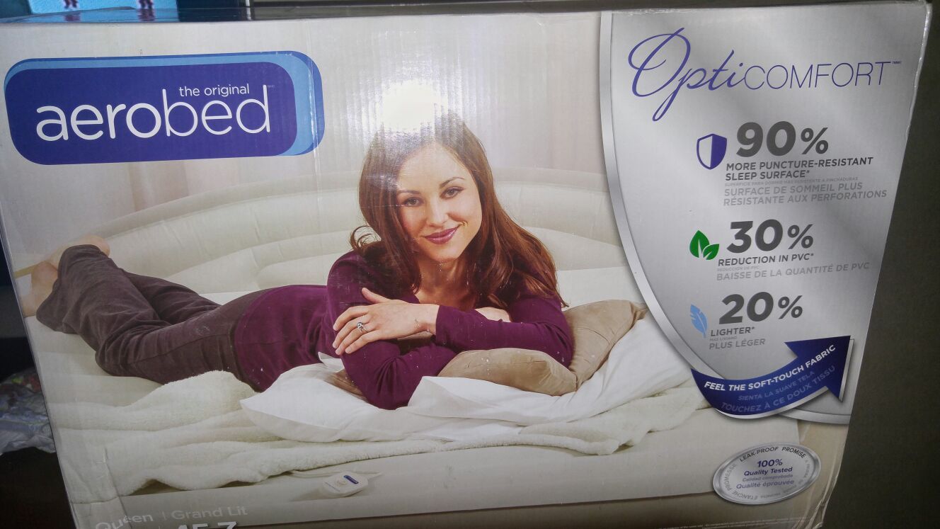 Aerobed Optic Comfort Air Mattress with Headboard design.
