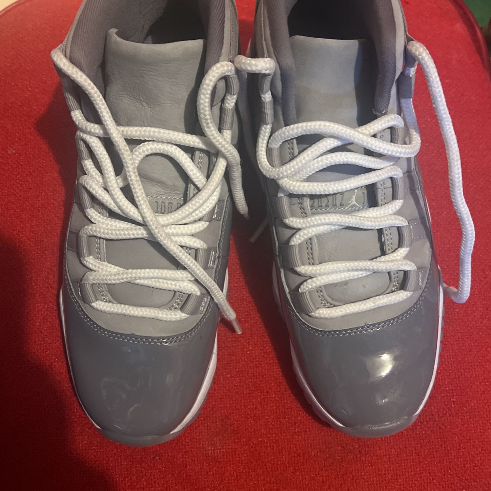 Jordan Gray Wolf 11’s Mens 7.5