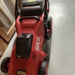 SKIL Electric Lawnmower