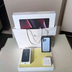 ·Bundle· Apple MacBook & iPhone OEM Retail Packaging. 5 Empty Boxes & 1 Bag
