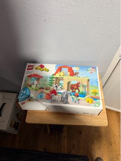 LEGO DUPLO Town Caring for Animals at The Farm 10416 Building Toy, Girls & Boys, Ages 2+, Fine Motor Skill Development, Large Bricks, Safe for Toddler