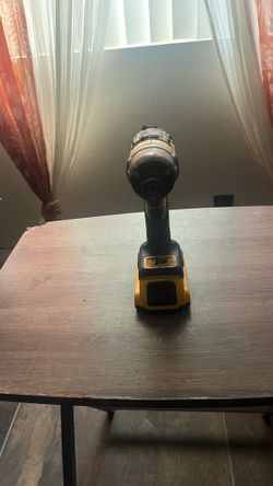 DEWALT 20V MAX XR Brushless Impact Driver w/ 2.0Ah Battery.
