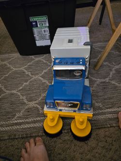 Street Sweeper Toy