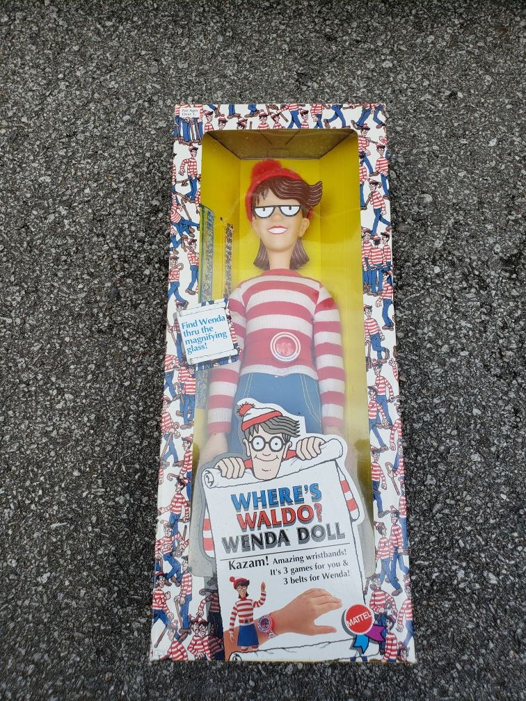 Where's Waldo, Wenda doll