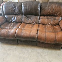 Free  Recliner Couches