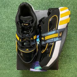 Adidas agent Gil restomod black bold gold size 10.5men/12women