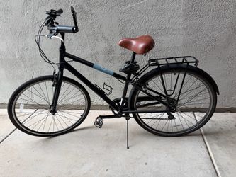 2 bikes - Female and Male Bikes