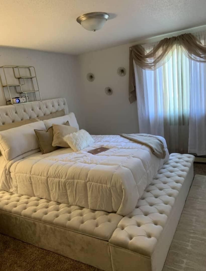 !!️!!️ Super Offer For Christmas. !!!!️ Elegant Smart Beds Of Various Colors With Bluetooth Horn, LED Lights, USB Memory. Ask For Price