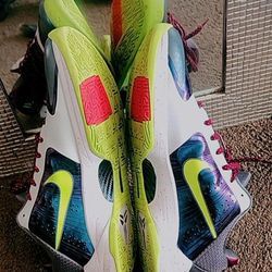 Nike Special Edition Kobe 5 "Chaos" Sneakers
